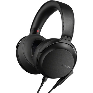 Sony MDR-Z7M2 Circumaural Closed-Back Headphones